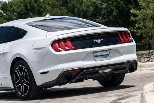 2020 Ford Mustang EcoBoost Premium