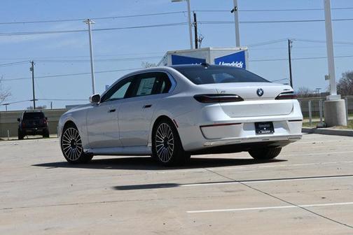 2026 BMW i7 xDrive60