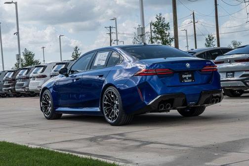 Marina Bay Blue Metallic 2026 BMW M5 Base