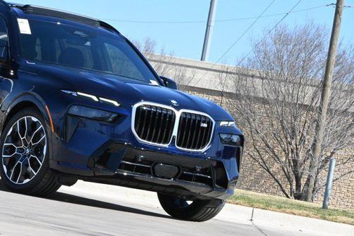 2026 BMW X7 M60i