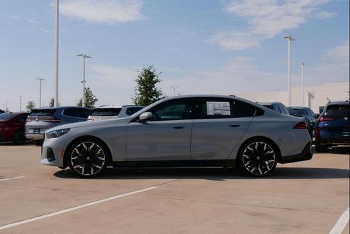 Brooklyn Grey Metallic 2027 BMW 540 i xDrive