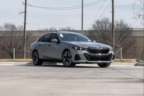 Oxide Grey Metallic 2026 BMW 530 i