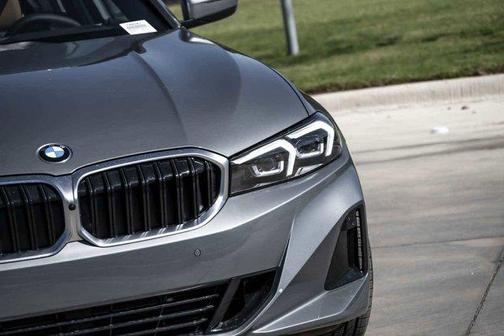 2026 BMW 330 xDrive NA