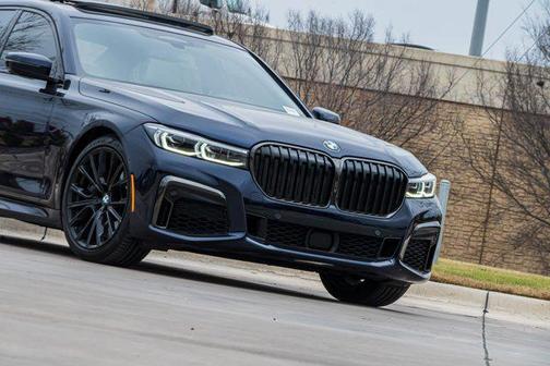 2022 BMW 750 i xDrive