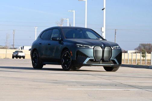 2025 BMW iX xDrive50