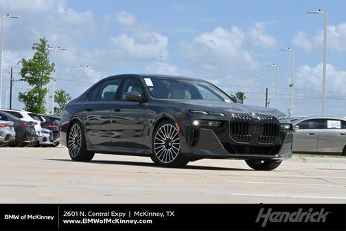 Dravit Grey Metallic 2026 BMW 760 xDrive