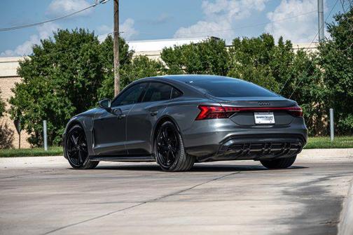 2022 Audi e-tron GT Premium Plus