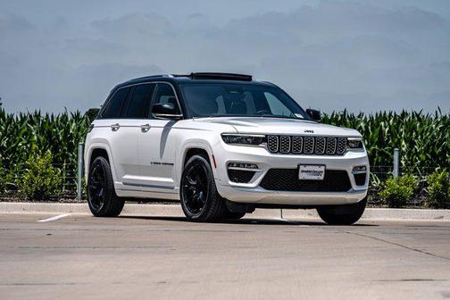 2023 Jeep Grand Cherokee Summit