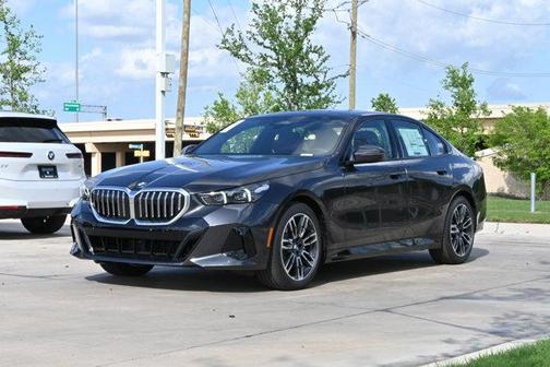 Dark Graphite Metallic 2026 BMW 530 530i