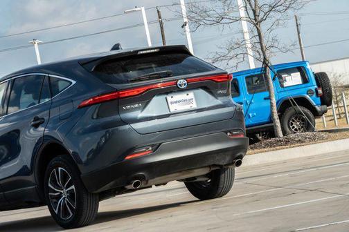 2021 Toyota Venza LE