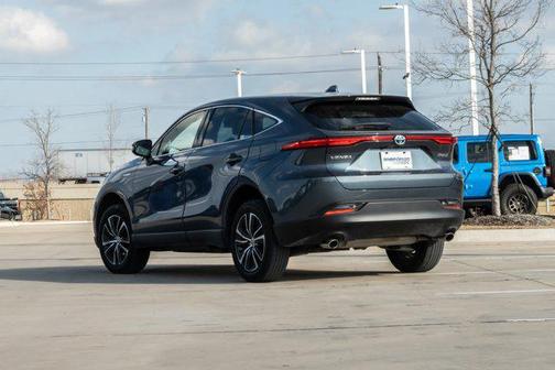 2021 Toyota Venza LE