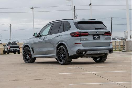 Brooklyn Grey Metallic 2026 BMW X5 xDrive40i