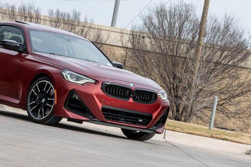 2025 BMW M240 i