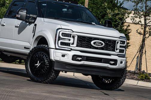 2025 Ford F-450 Platinum