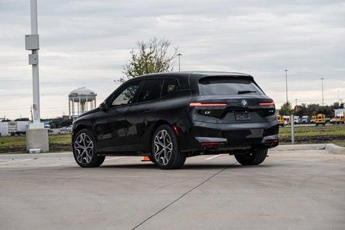 2024 BMW iX xDrive50