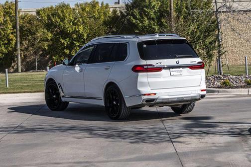 2022 BMW X7 xDrive40i