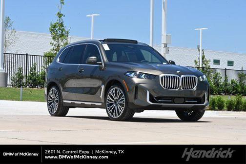 Manhattan Green Metallic 2026 BMW X5 xDrive40i