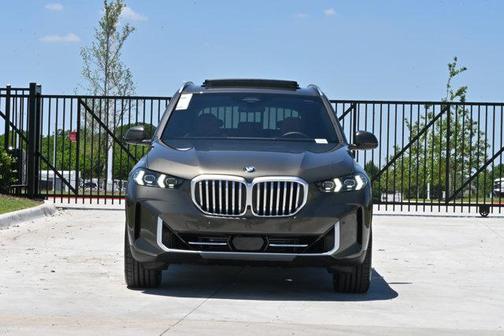 Manhattan Green Metallic 2026 BMW X5 xDrive40i