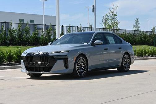 Brooklyn Grey Metallic 2026 BMW 740 xDrive