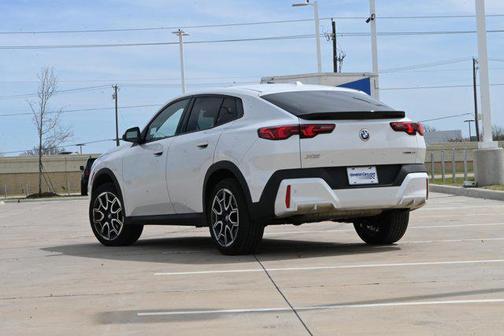 2025 BMW X2 xDrive28i