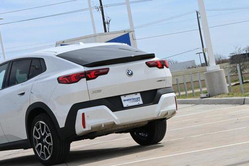 2025 BMW X2 xDrive28i