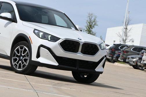 2025 BMW X2 xDrive28i