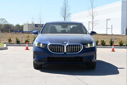 Phytonic Blue Metallic 2026 BMW 530 xDrive