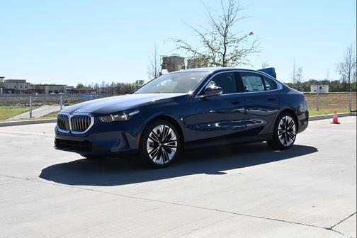 Phytonic Blue Metallic 2026 BMW 530 xDrive