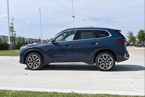 Night Dusk Blue Metallic 2026 BMW X1 xDrive28i