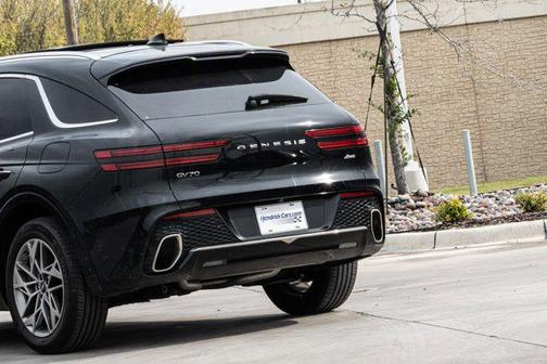 2024 Genesis GV70 2.5T AWD