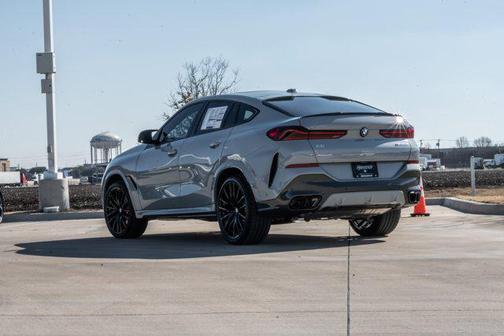 2026 BMW X6 M60i
