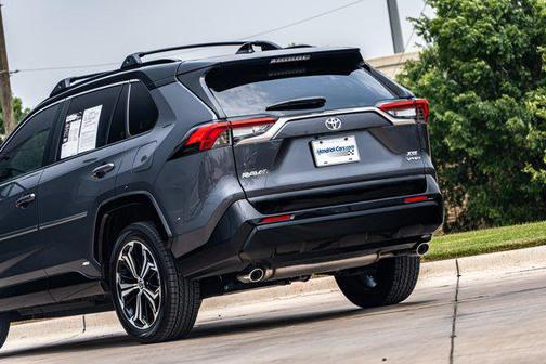 2025 Toyota RAV4 Hybrid SE