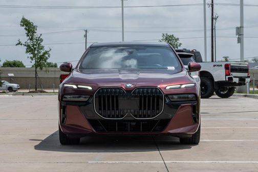 Aventurin Red Metallic 2024 BMW 760 xDrive