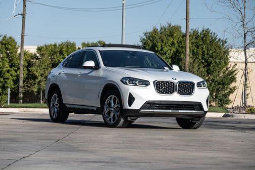 2025 BMW X4 xDrive30i