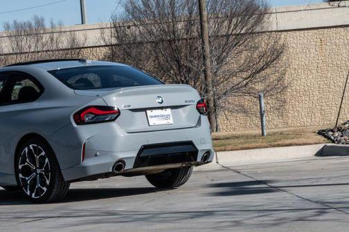 2025 BMW 230 i xDrive