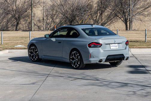 2025 BMW 230 i xDrive