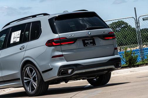 2026 BMW X7 xDrive40i