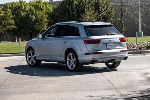 2019 Audi Q7 55 Prestige
