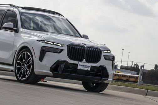 2023 BMW X7 xDrive40i