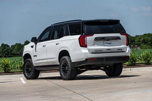 2023 GMC Yukon 4WD AT4