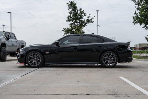 Pitch Black Clearcoat 2019 Dodge Charger Scat Pack
