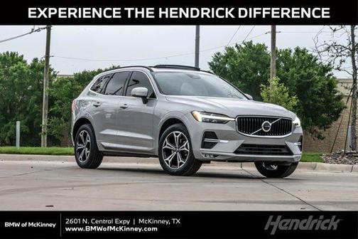 Silver Dawn Metallic 2022 Volvo XC60 B5 Momentum