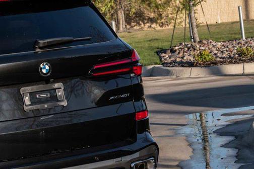 Black Sapphire Metallic 2026 BMW X5 xDrive40i
