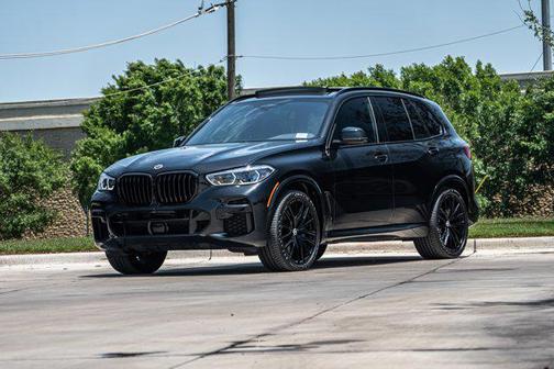 2022 BMW X5 M50i