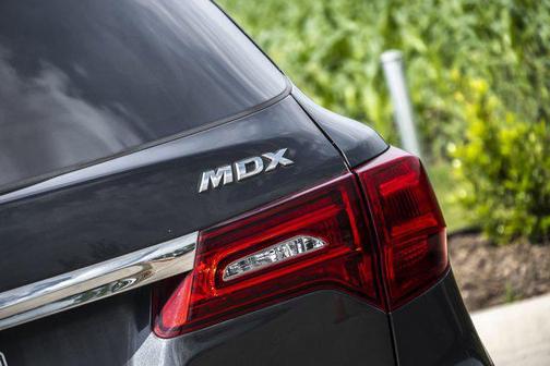 2016 Acura MDX 3.5L AcuraWatch Plus Package