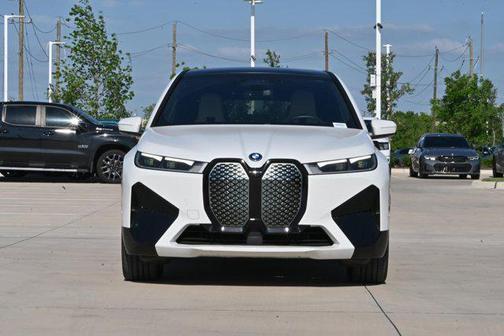 Alpine White 2024 BMW iX xDrive50