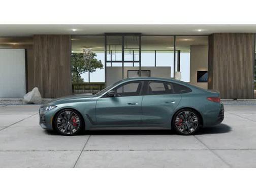 Cape York Green Metallic 2026 BMW M440 i