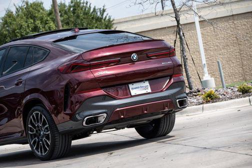 2024 BMW X6 xDrive40i