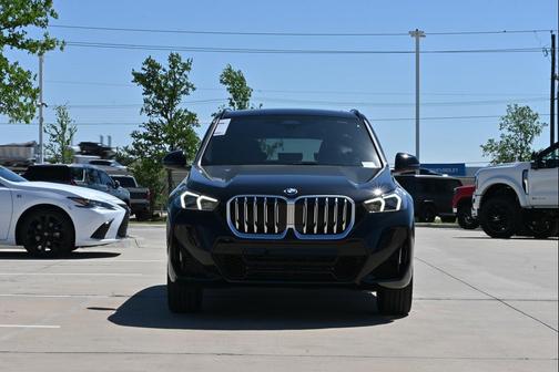 Black Sapphire Metallic 2026 BMW X1 xDrive28i