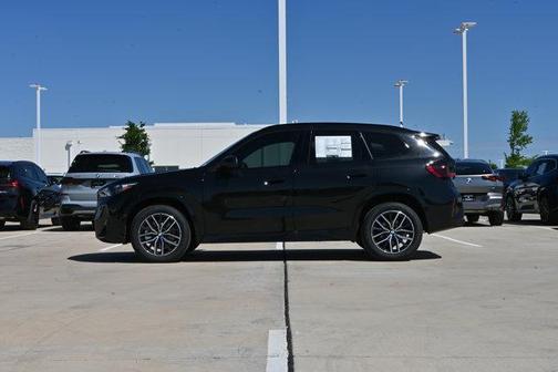 Black Sapphire Metallic 2026 BMW X1 xDrive28i